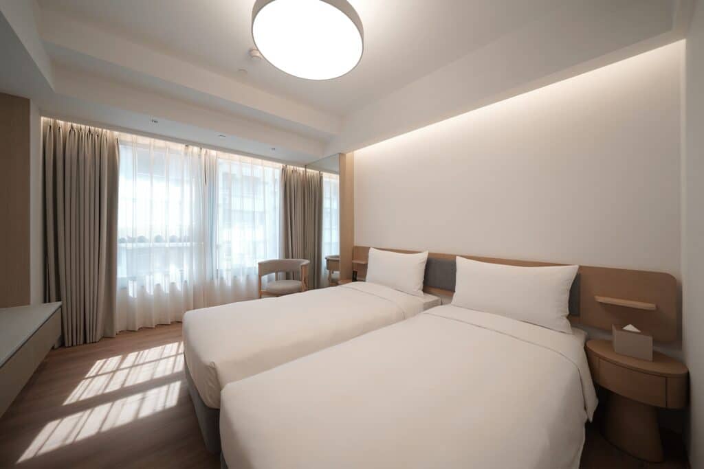 Quad Room