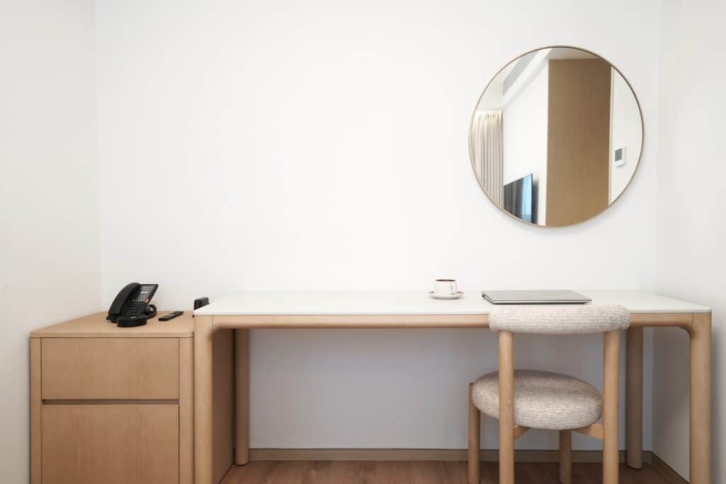 Solo Room